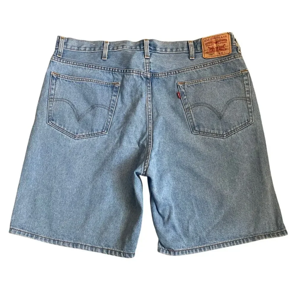 Vintage Y2K 2004 Jorts Levi’s 550 Relaxed Fit Light Wash Denim Shorts Size W42